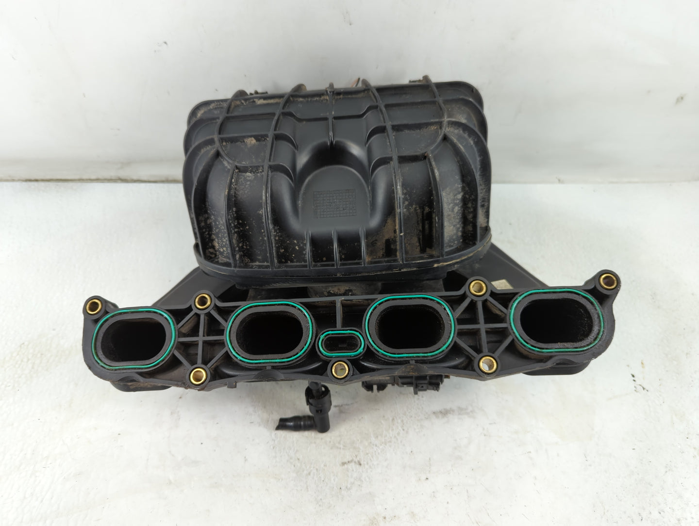 2006 Chrysler Stratus Air Intake Manifold P/N:SP5372 Fits Fits 2003 2004 2005 OEM Used Auto Parts - Oemusedautoparts1.com