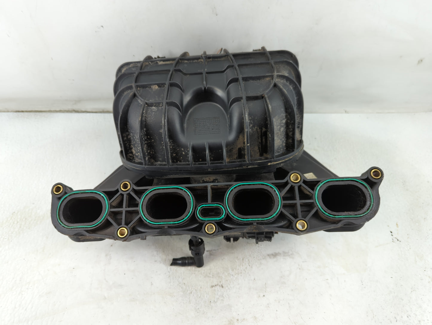 2006 Chrysler Stratus Air Intake Manifold P/N:SP5372 Fits Fits 2003 2004 2005 OEM Used Auto Parts - Oemusedautoparts1.com
