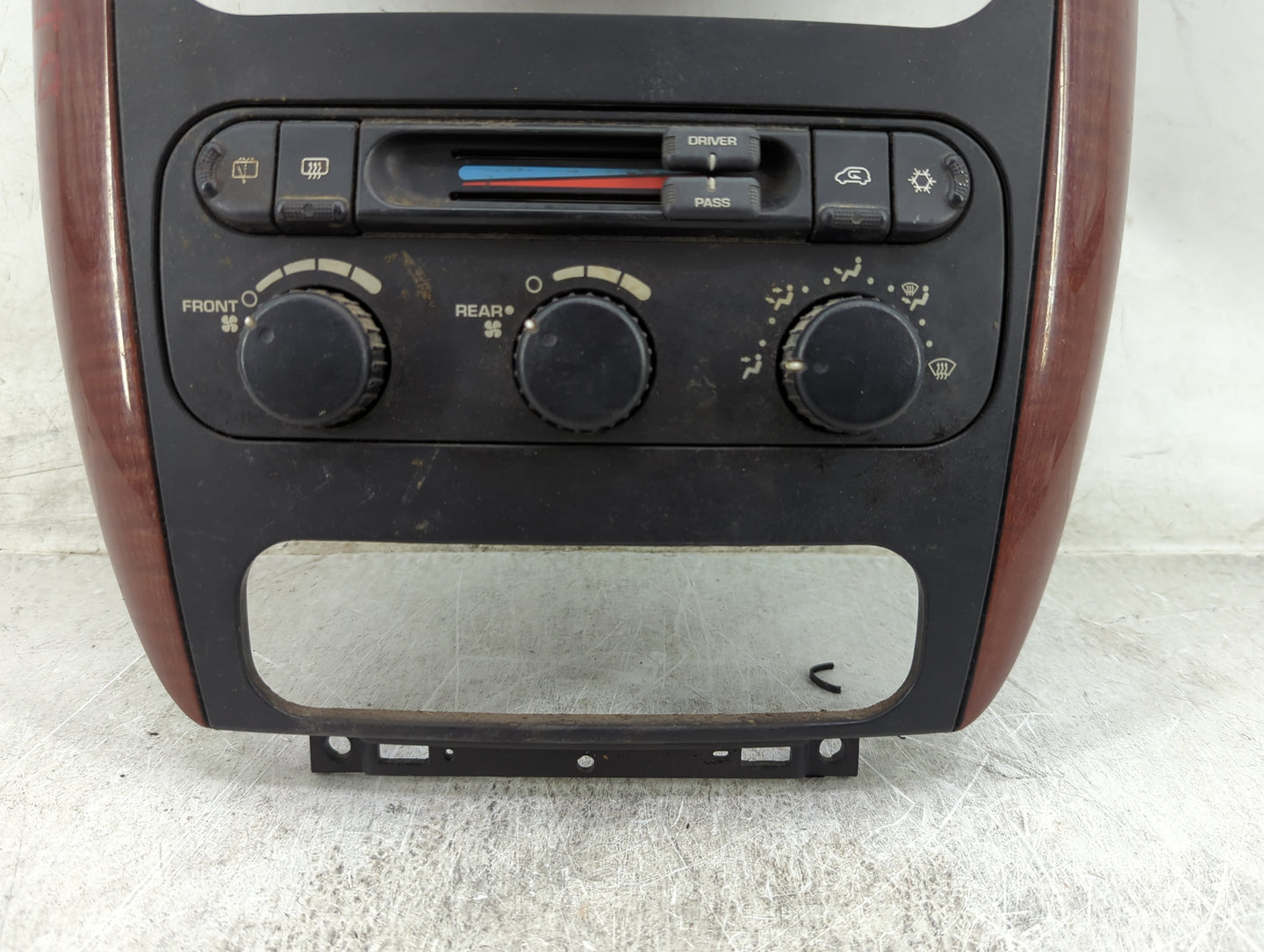 2006 Chrysler Town and Country Climate Control Module Temperature AC/Heater Replacement P/N:P05005089AC 05175359AB Fits OEM 