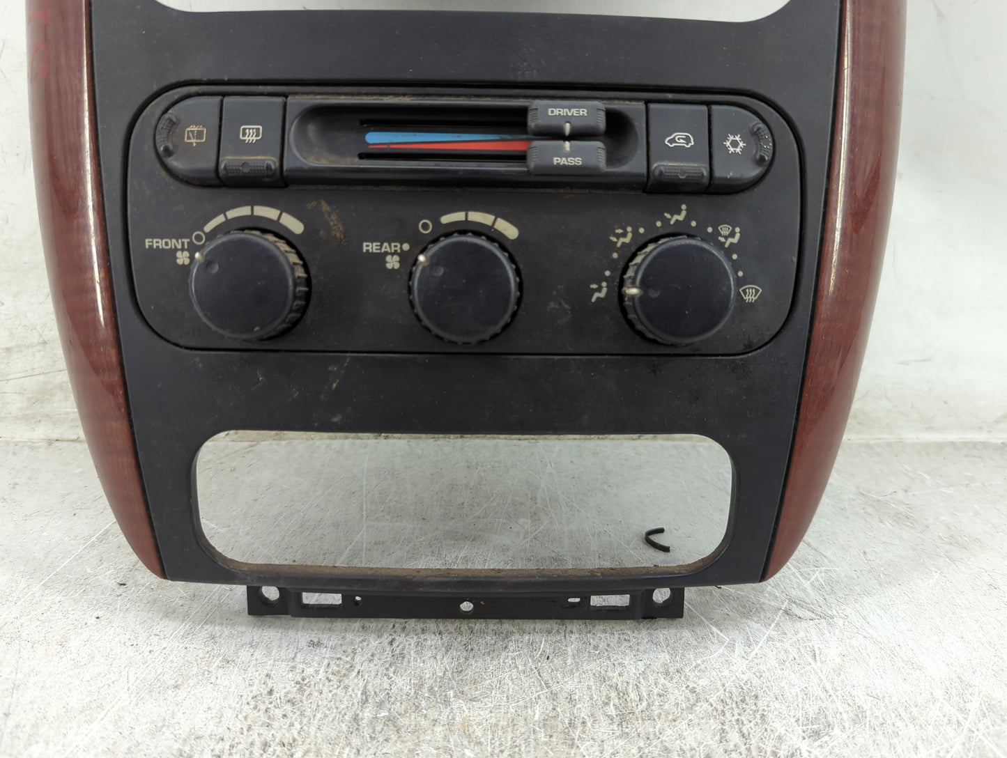 2006 Chrysler Town and Country Climate Control Module Temperature AC/Heater Replacement P/N:P05005089AC 05175359AB Fits OEM 