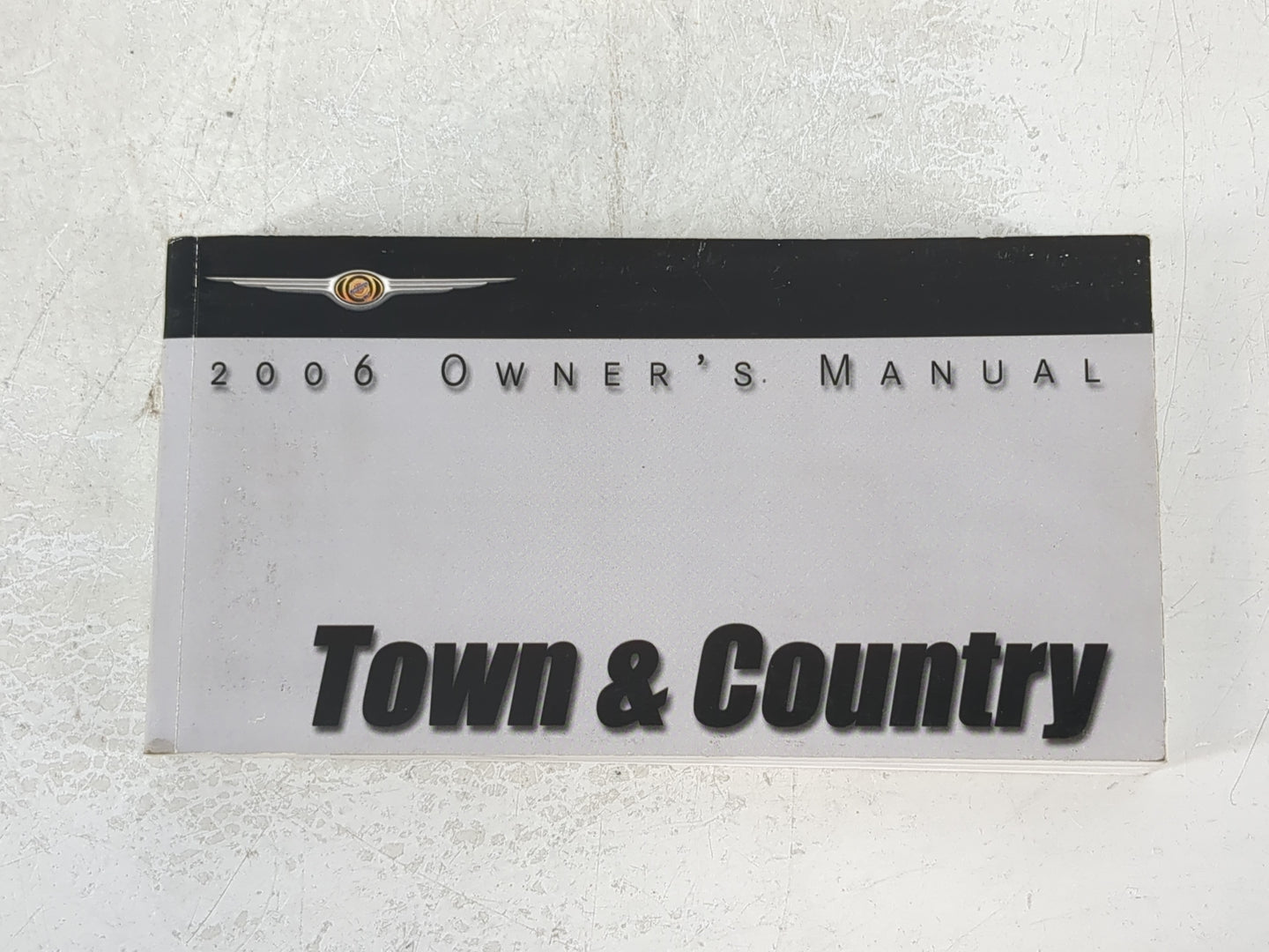 2006 Chrysler Town & Country Owners Manual Book Guide P/N:81-026-0616 OEM Used Auto Parts - Oemusedautoparts1.com