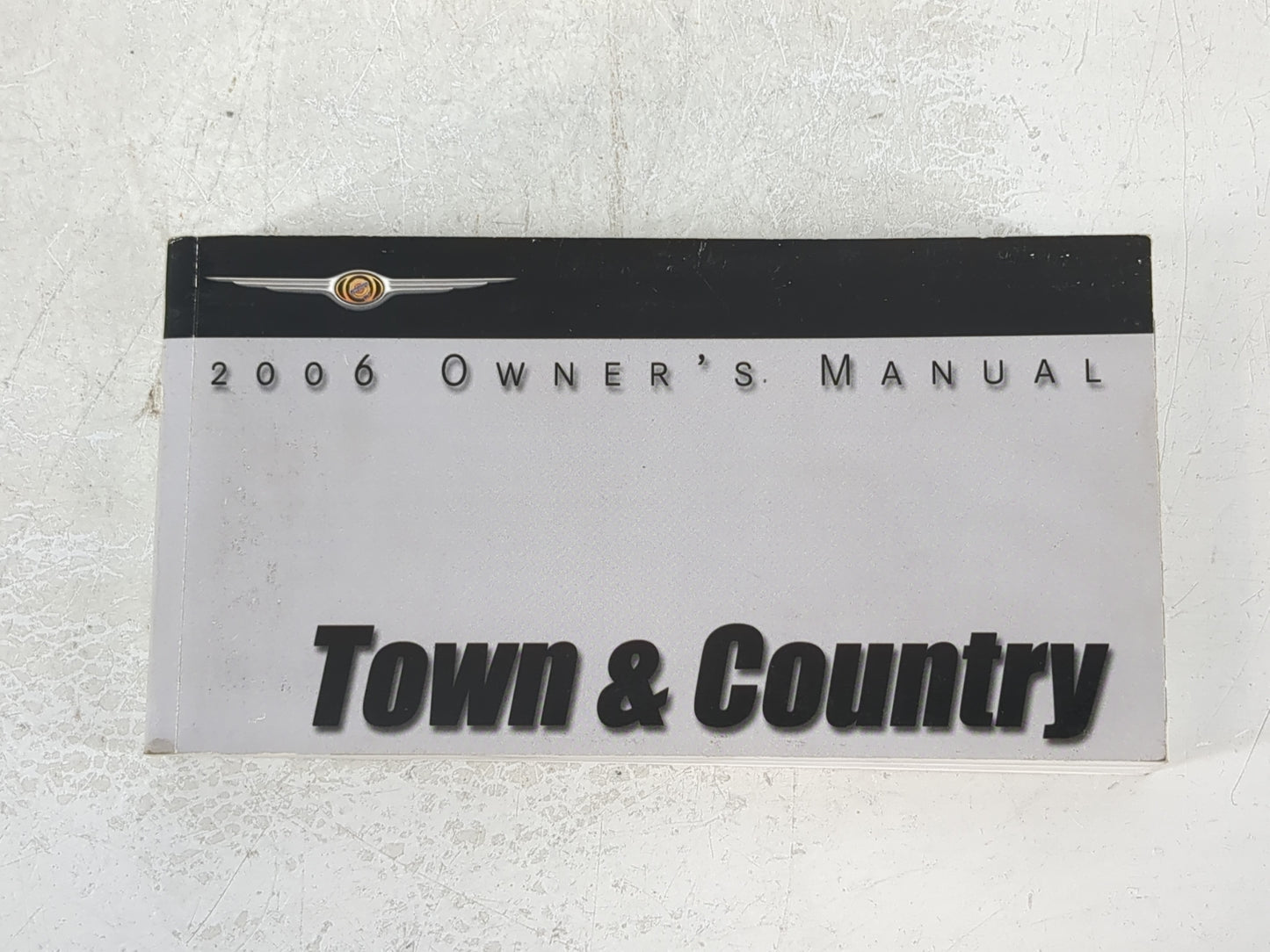 2006 Chrysler Town & Country Owners Manual Book Guide P/N:81-026-0616 OEM Used Auto Parts - Oemusedautoparts1.com