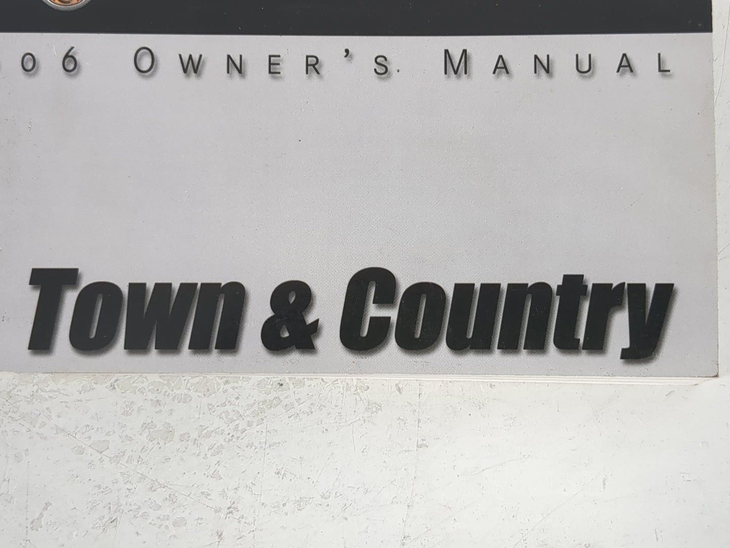 2006 Chrysler Town & Country Owners Manual Book Guide P/N:81-026-0616 OEM Used Auto Parts - Oemusedautoparts1.com
