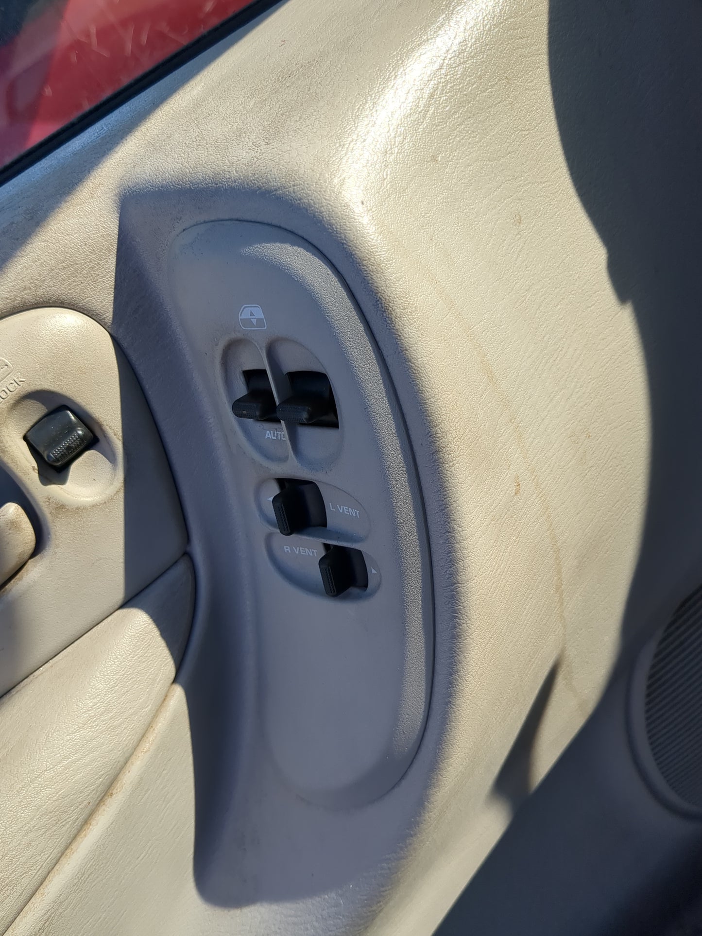 2004-2007 Chrysler Town & Country Master Power Window Switch Replacement Driver Side Left Fits Fits 2004 2005 2006 2007 OEM 