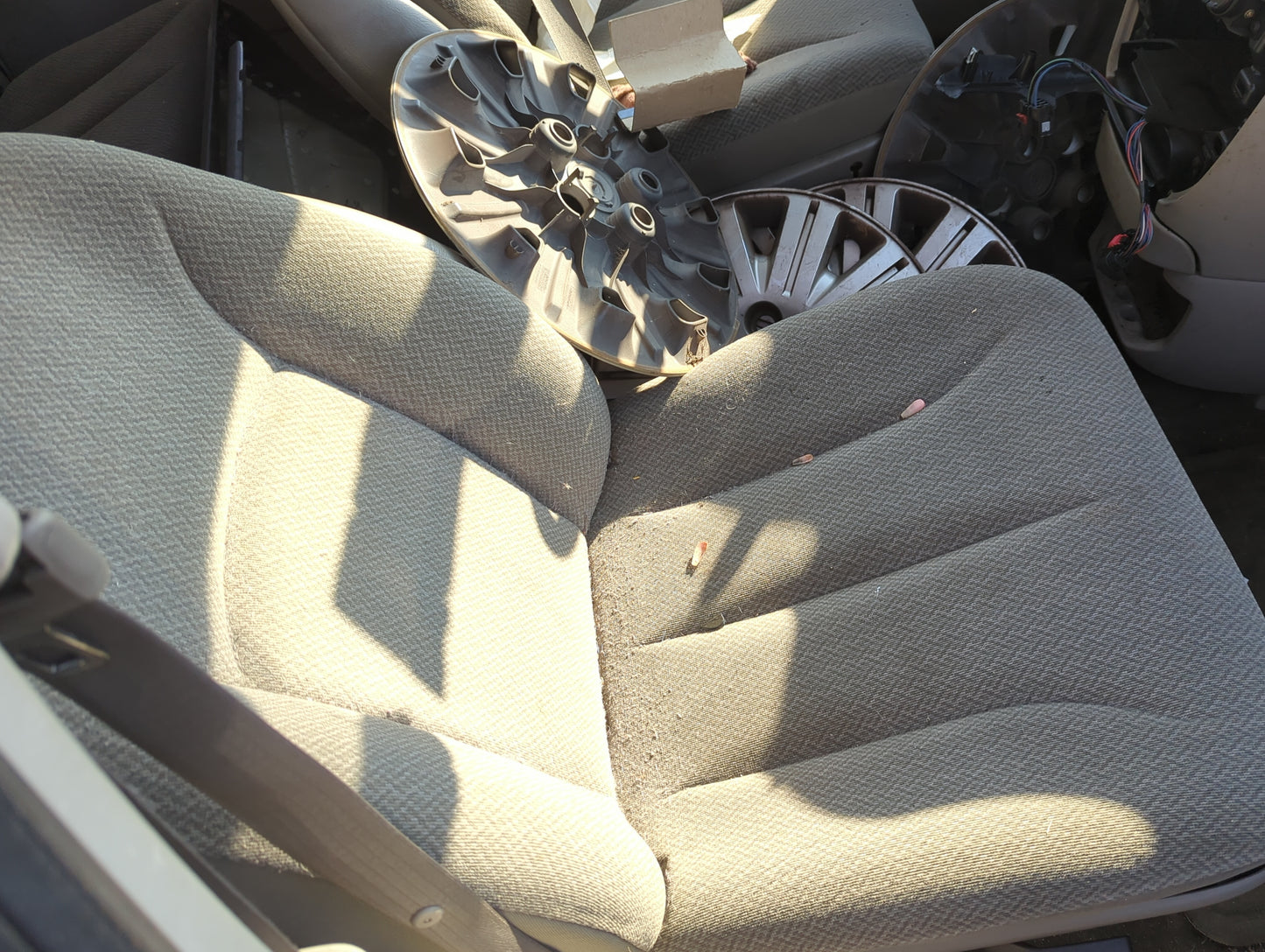 2005-2007 Chrysler Town & Country Passenger Front Seat Oem - Oemusedautoparts1.com