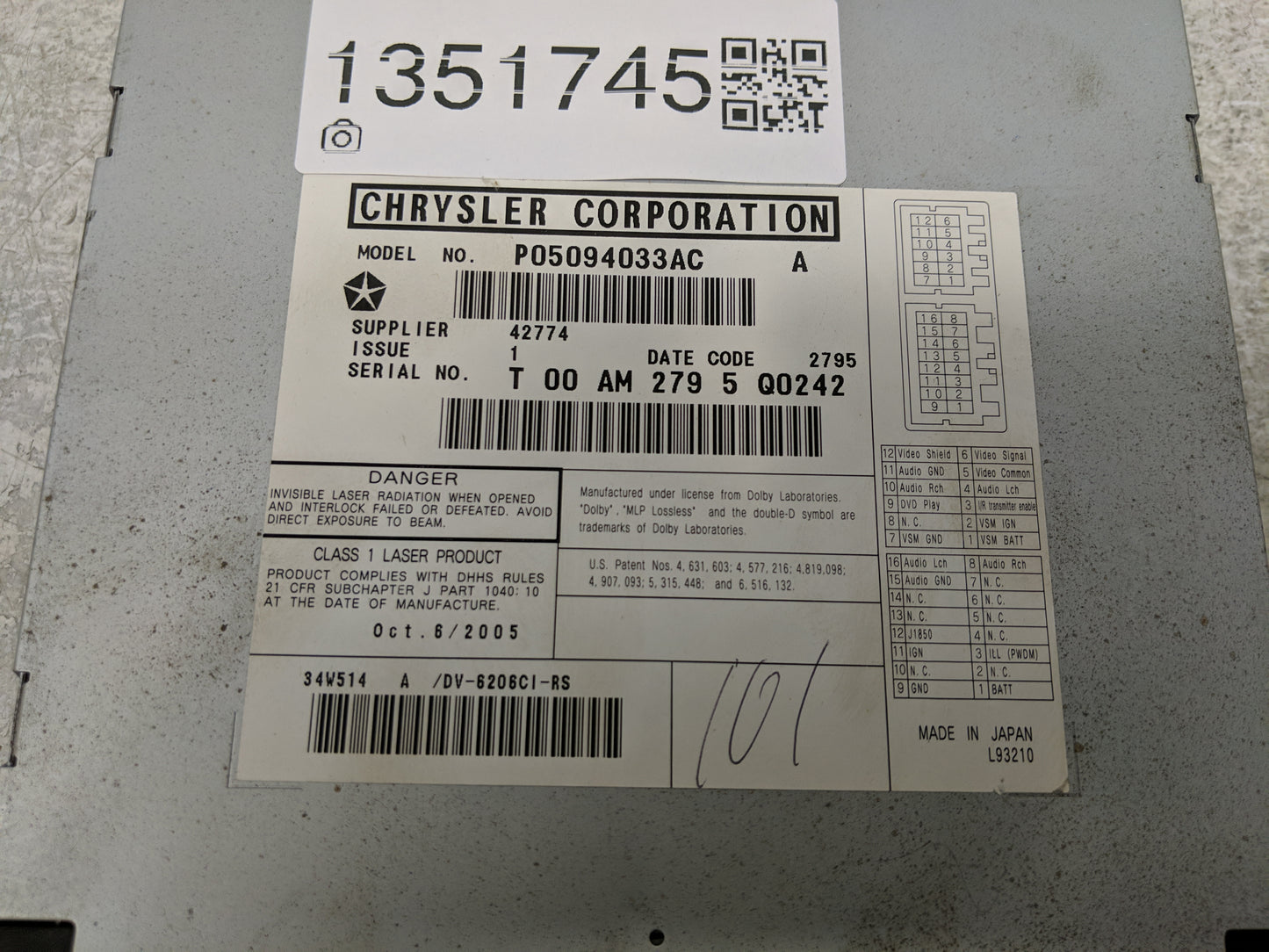 2006 Chrysler Town & Country Radio AM FM Cd Player Receiver Replacement P/N:05094033AC Fits OEM Used Auto Parts - Oemusedaut