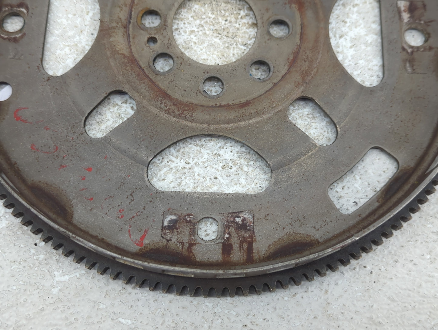 2004-2006 Chrysler Town & Country Transmission Flywheel Flexplate Fits Fits 2004 2005 2006 2007 2008 2009 2010 OEM Used Auto