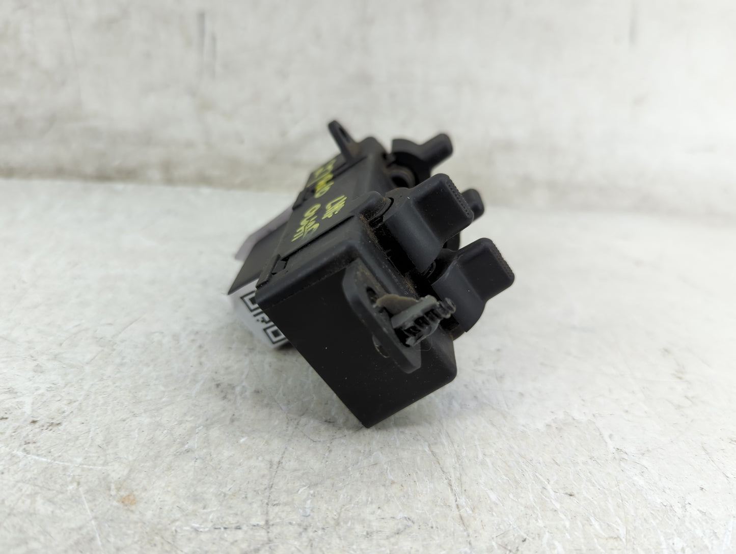 2004-2007 Chrysler Town & Country Master Power Window Switch Replacement Driver Side Left P/N:04685732AC 746-79703-4 Fits OE