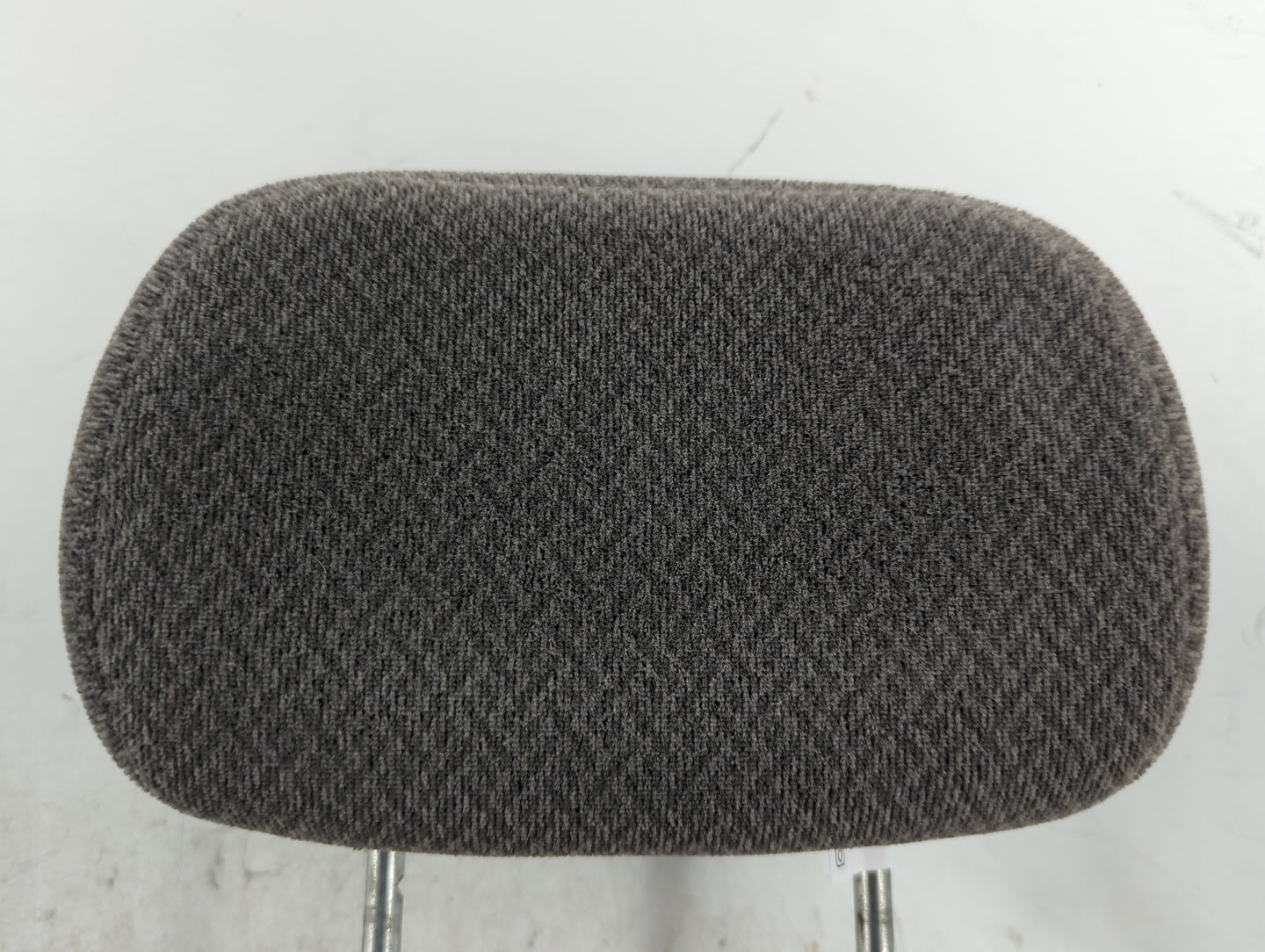2005-2007 Chrysler Town & Country Headrest Head Rest Front Driver Seat - Oemusedautoparts1.com