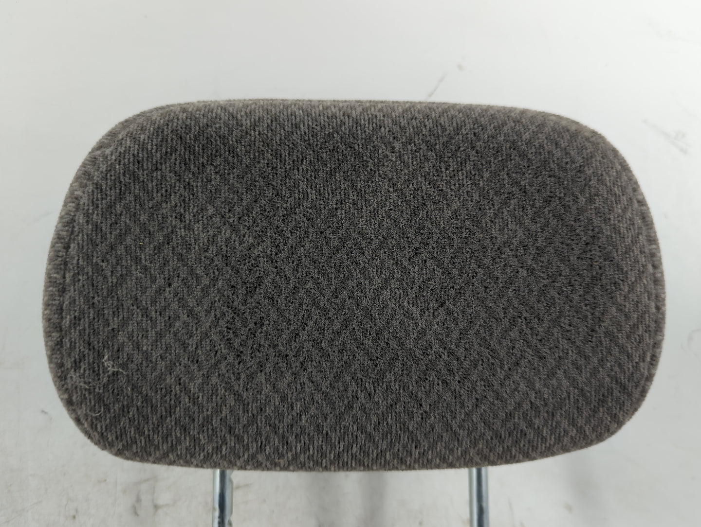 2005-2007 Chrysler Town & Country Headrest Head Rest Front Driver Seat - Oemusedautoparts1.com