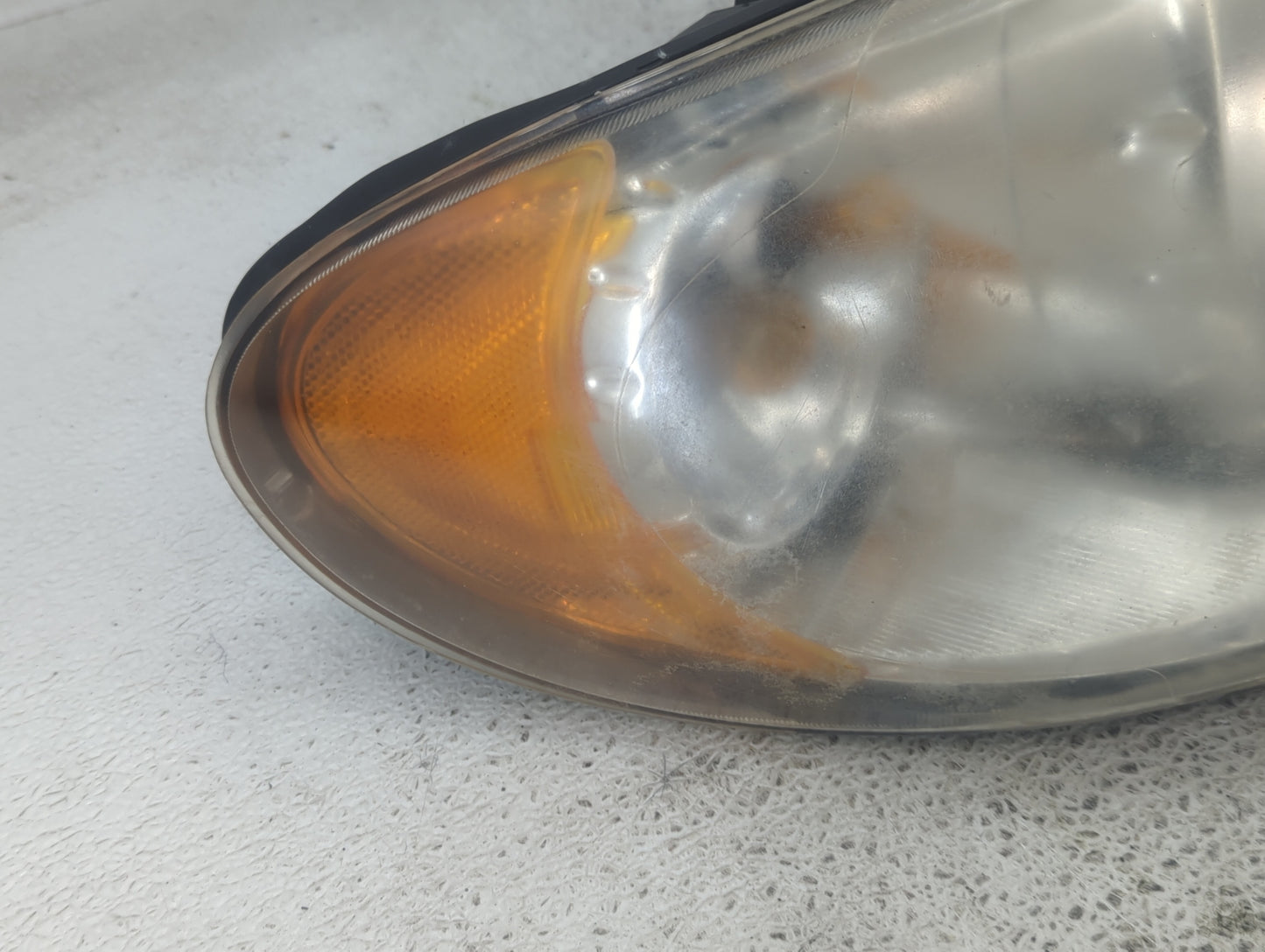 2001 Town & Country Passenger Right Oem Head Light Headlight Lamp - Oemusedautoparts1.com