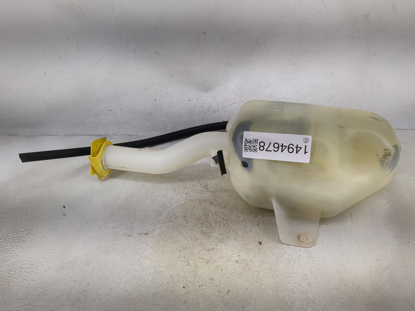 2004 Town & Country Radiator Coolant Overflow Expansion Tank Bottle - Oemusedautoparts1.com