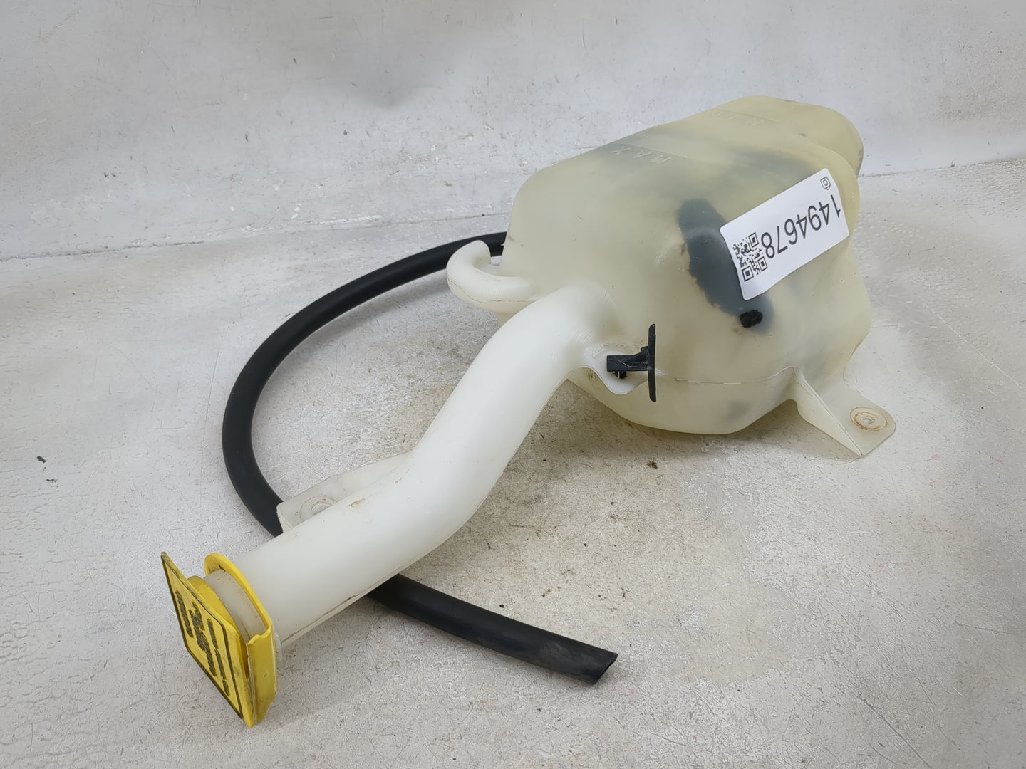 2004 Town & Country Radiator Coolant Overflow Expansion Tank Bottle - Oemusedautoparts1.com