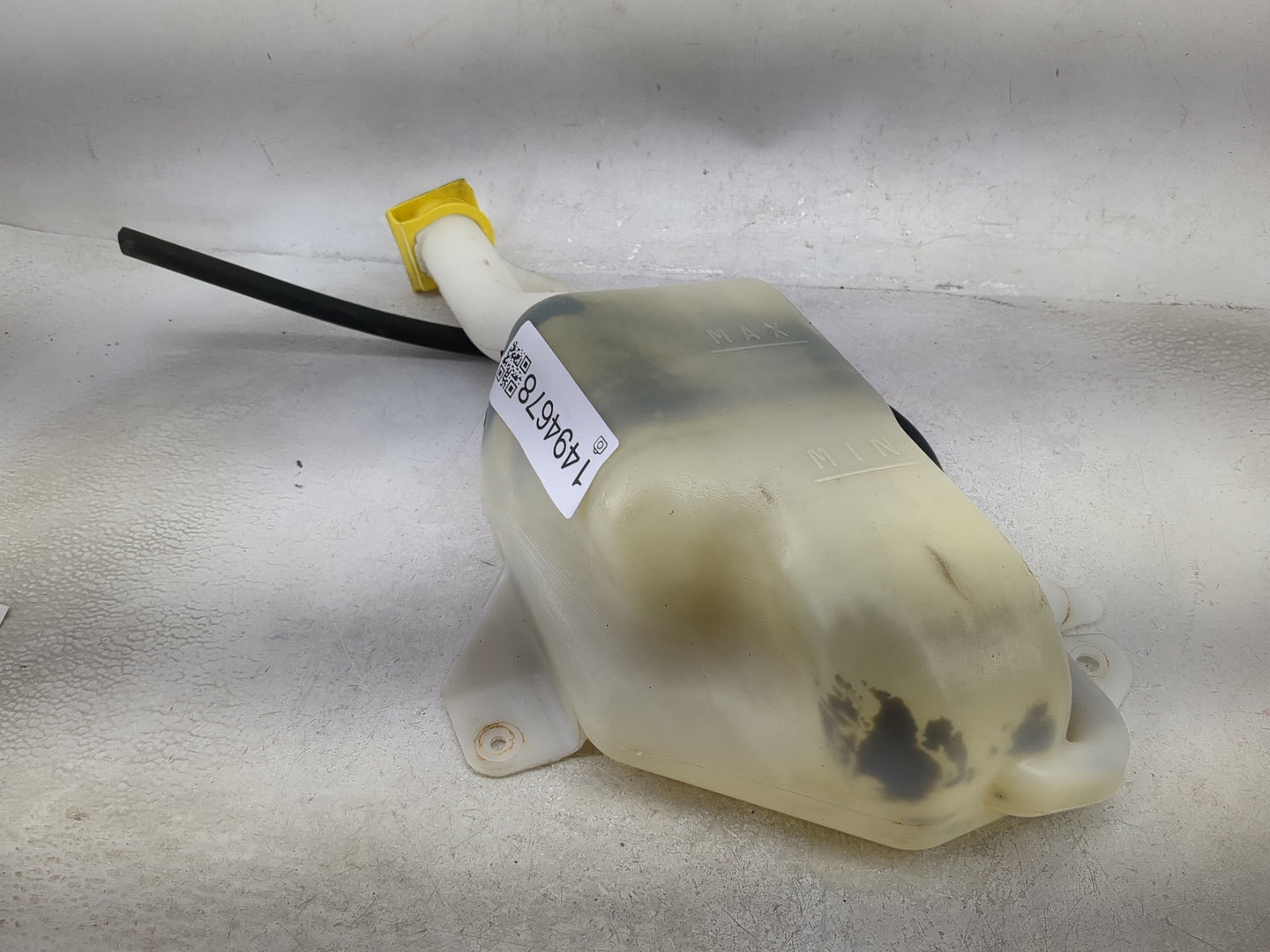 2004 Town & Country Radiator Coolant Overflow Expansion Tank Bottle - Oemusedautoparts1.com