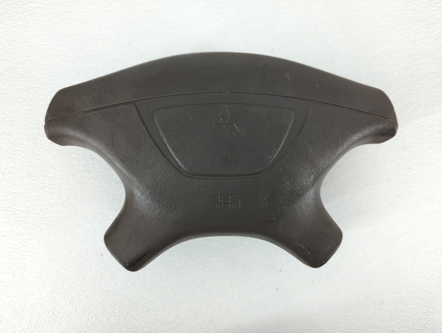 2006-2007 Chrysler Town & Country Air Bag Driver Left Steering Wheel Mounted Fits Fits 2006 2007 OEM Used Auto Parts - Oemus