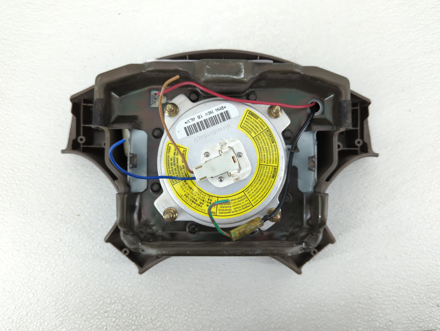 2006-2007 Chrysler Town & Country Air Bag Driver Left Steering Wheel Mounted Fits Fits 2006 2007 OEM Used Auto Parts - Oemus