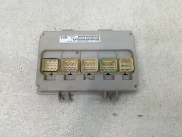 2006-2007 Chrysler Town & Country Body Control Module Bcm - Oemusedautoparts1.com