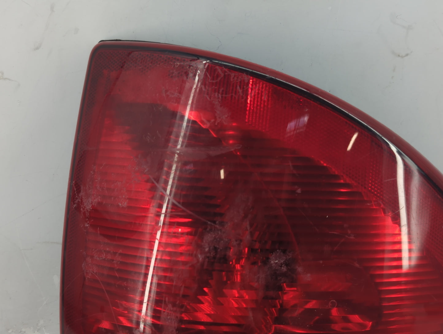 2004-2007 Chrysler Town & Country Tail Light Assembly Driver Left OEM Fits Fits 2004 2005 2006 2007 OEM Used Auto Parts - Oe