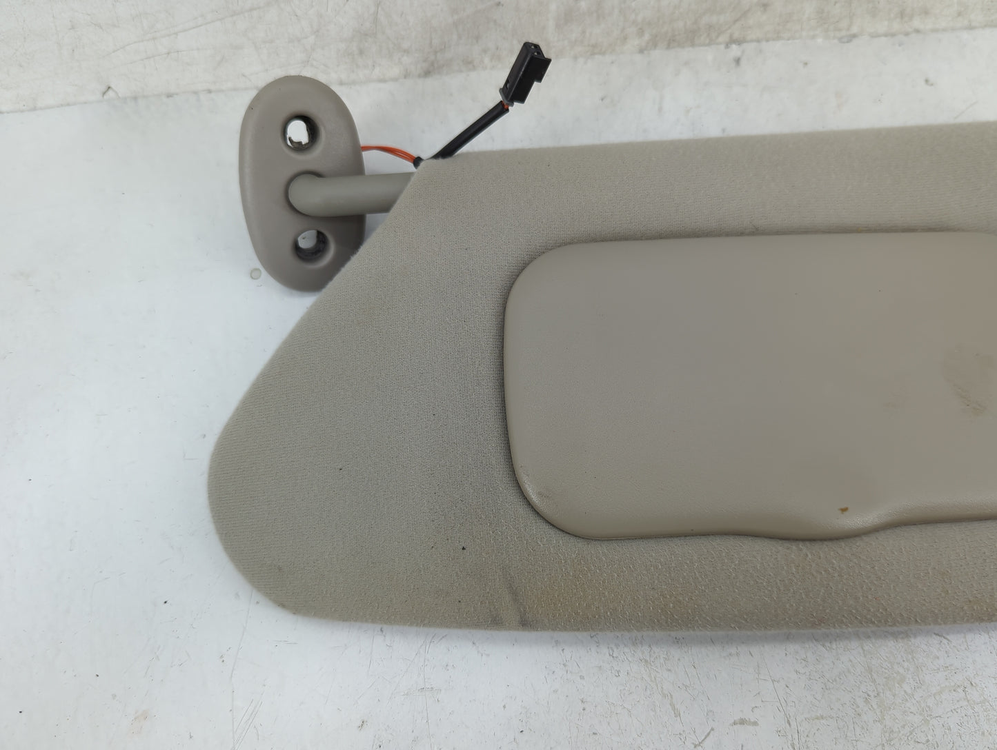 2004-2007 Chrysler Town & Country Sun Visor Shade Replacement Driver Left Mirror Fits Fits 2004 2005 2006 2007 OEM Used Auto