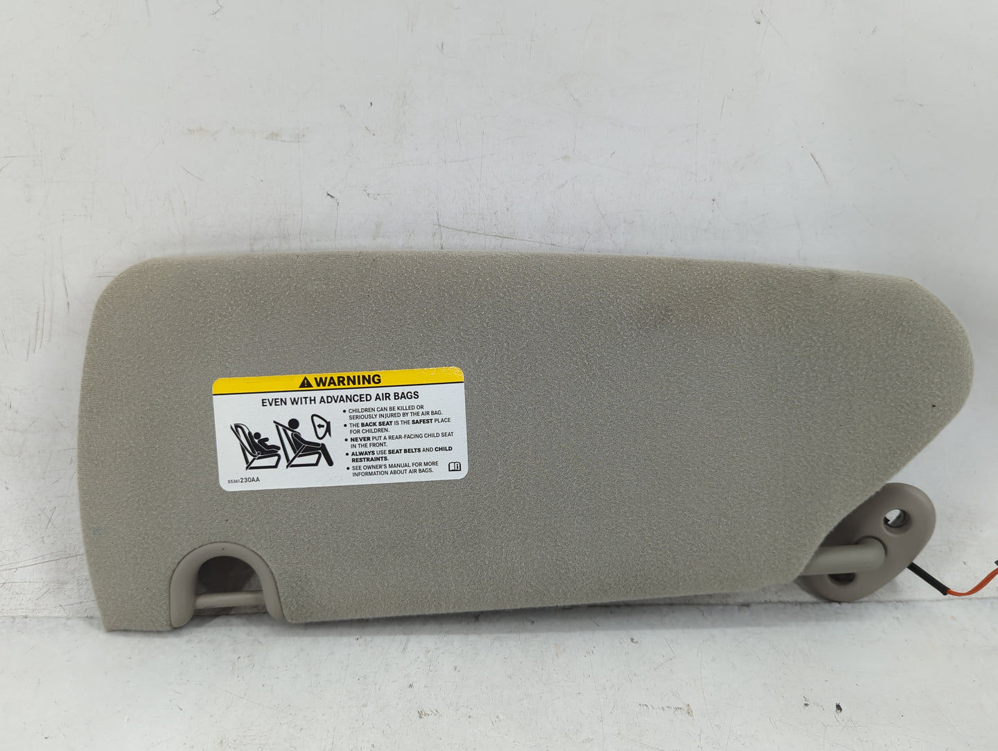 2004-2007 Chrysler Town & Country Sun Visor Shade Replacement Passenger Right Mirror Fits Fits 2004 2005 2006 2007 OEM Used 