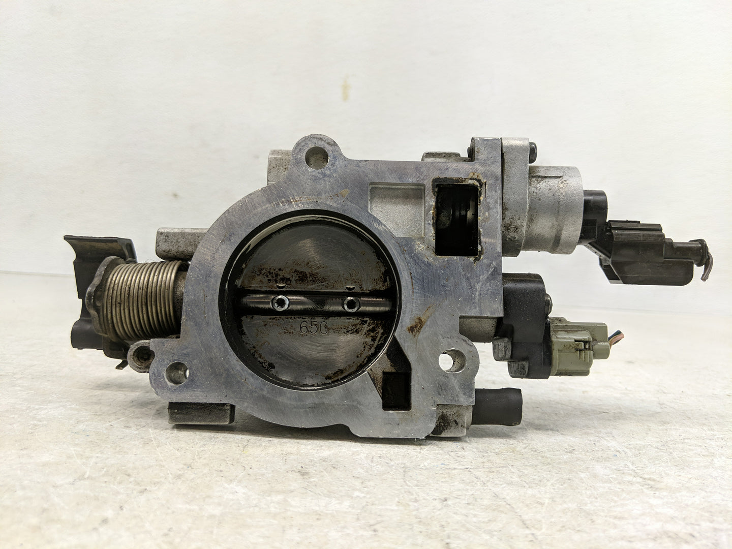 2006 Dodge Caravan Throttle Body P/N:11200007AB Fits Fits 2003 2004 2005 2007 OEM Used Auto Parts - Oemusedautoparts1.com