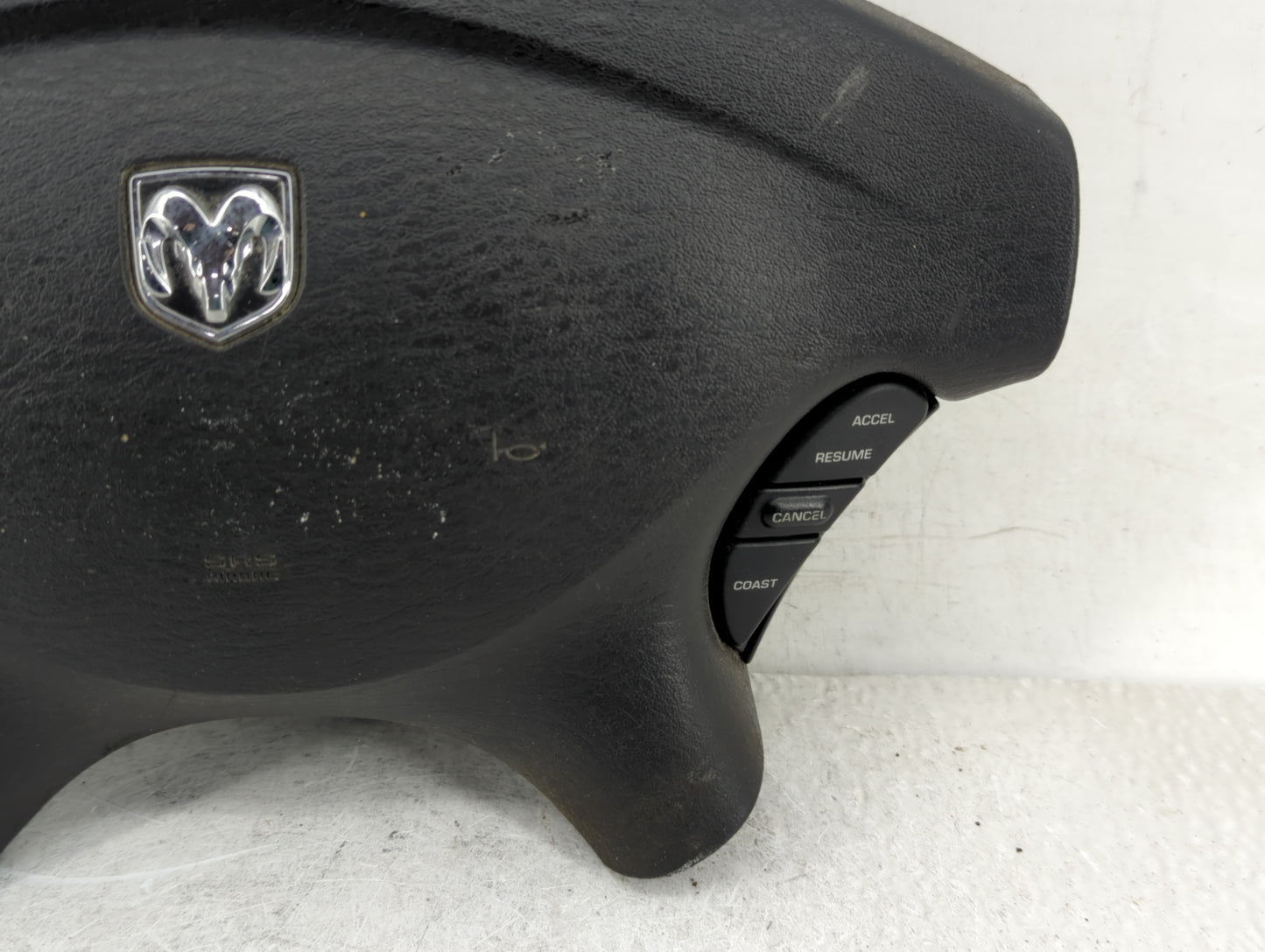 2006-2007 Dodge Caravan Air Bag Driver Left Steering Wheel Mounted P/N:1017003 Fits Fits 2006 2007 OEM Used Auto Parts - Oem