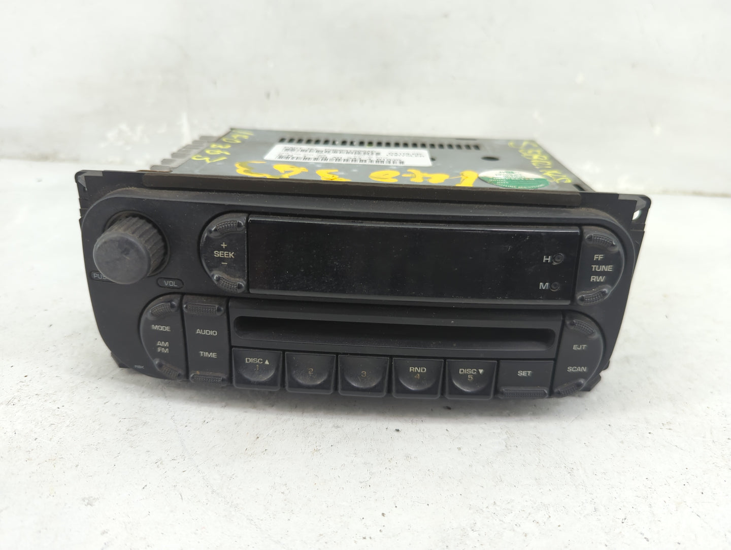 2005-2007 Dodge Caravan Radio AM FM Cd Player Receiver Replacement P/N:P05091506AD Fits Fits 2005 2006 2007 OEM Used Auto Pa