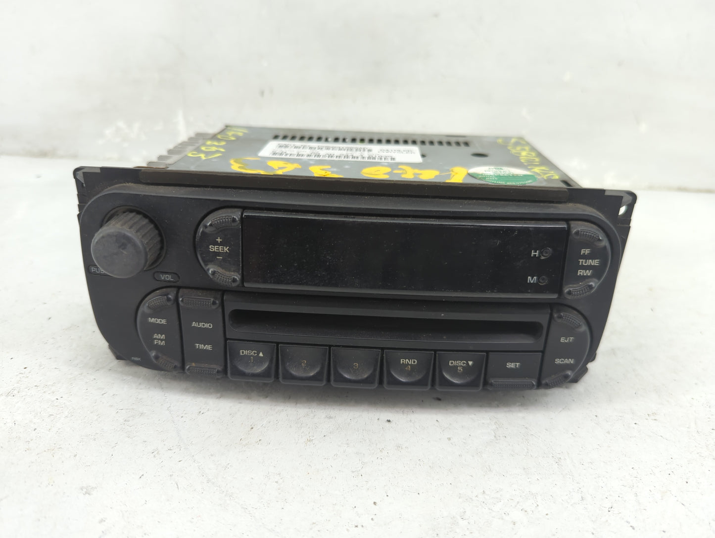 2005-2007 Dodge Caravan Radio AM FM Cd Player Receiver Replacement P/N:P05091506AD Fits Fits 2005 2006 2007 OEM Used Auto Pa