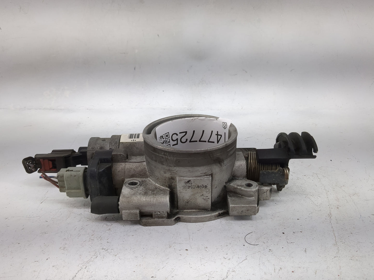 2006 Dodge Caravan Throttle Body P/N:11200007AB Fits Fits 2003 2004 2005 2007 OEM Used Auto Parts - Oemusedautoparts1.com
