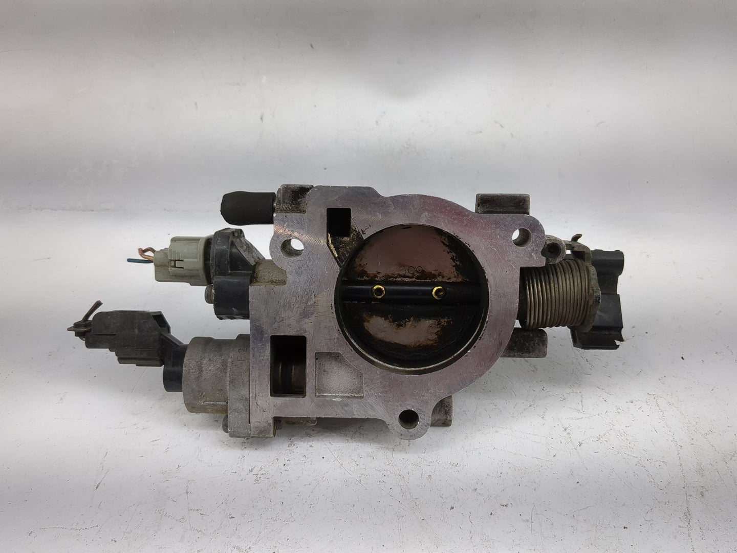 2006 Dodge Caravan Throttle Body P/N:11200007AB Fits Fits 2003 2004 2005 2007 OEM Used Auto Parts - Oemusedautoparts1.com
