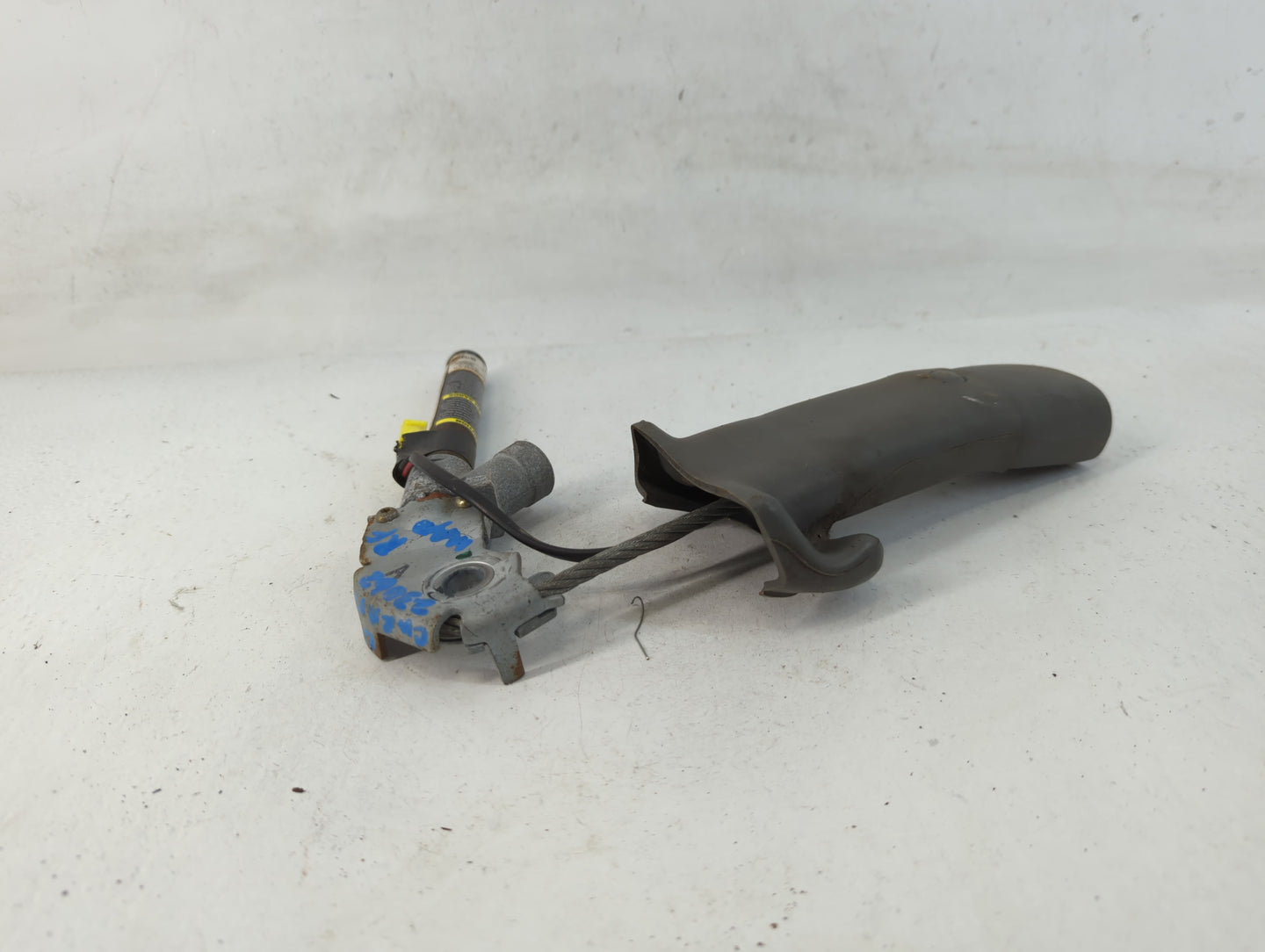 2005-2007 Dodge Caravan Passenger Front Seatbelt Buckle - Oemusedautoparts1.com