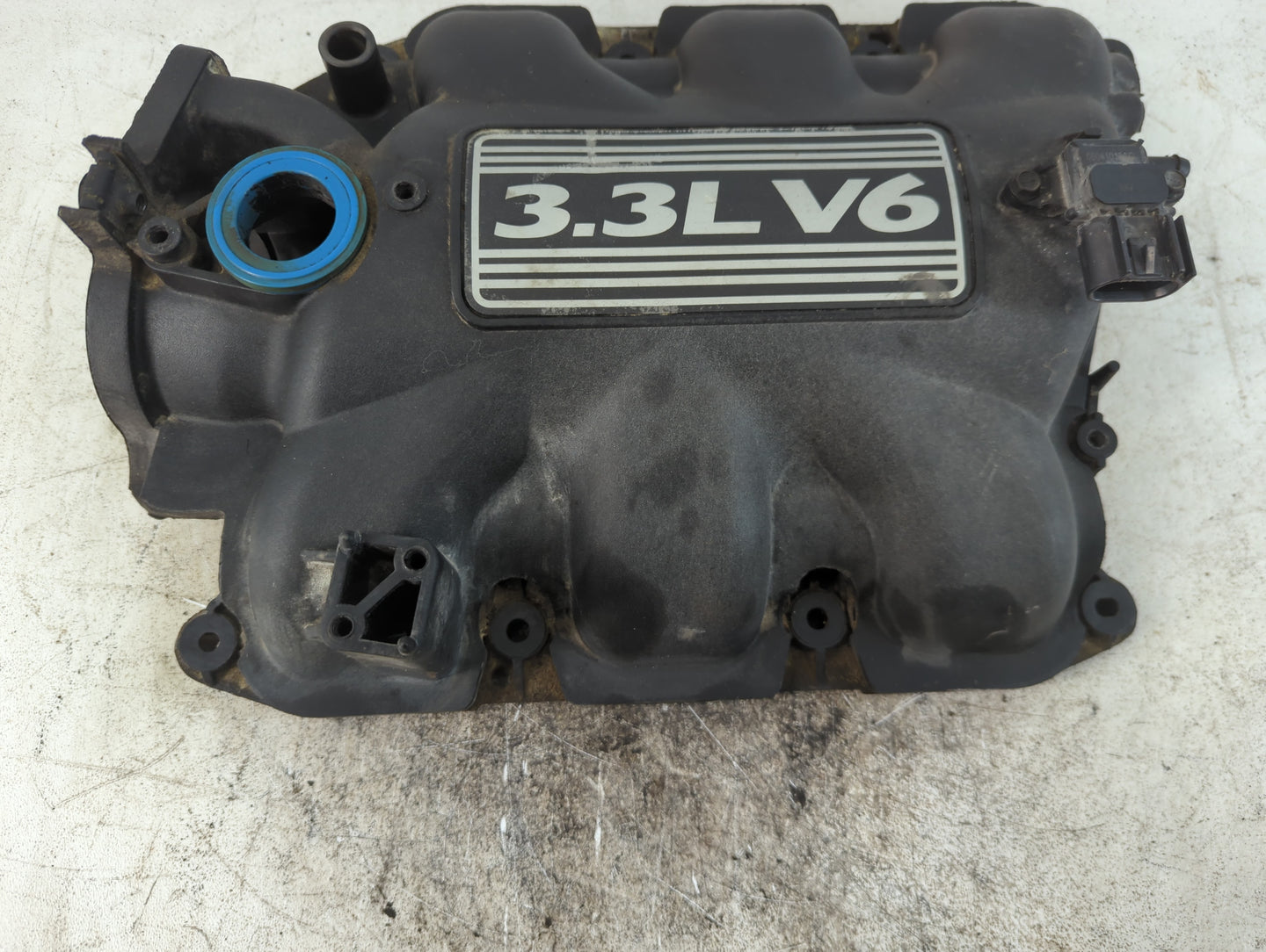 2006 Dodge Caravan Driver Left Cylinder Head Valve Cover Fits OEM Used Auto Parts - Oemusedautoparts1.com