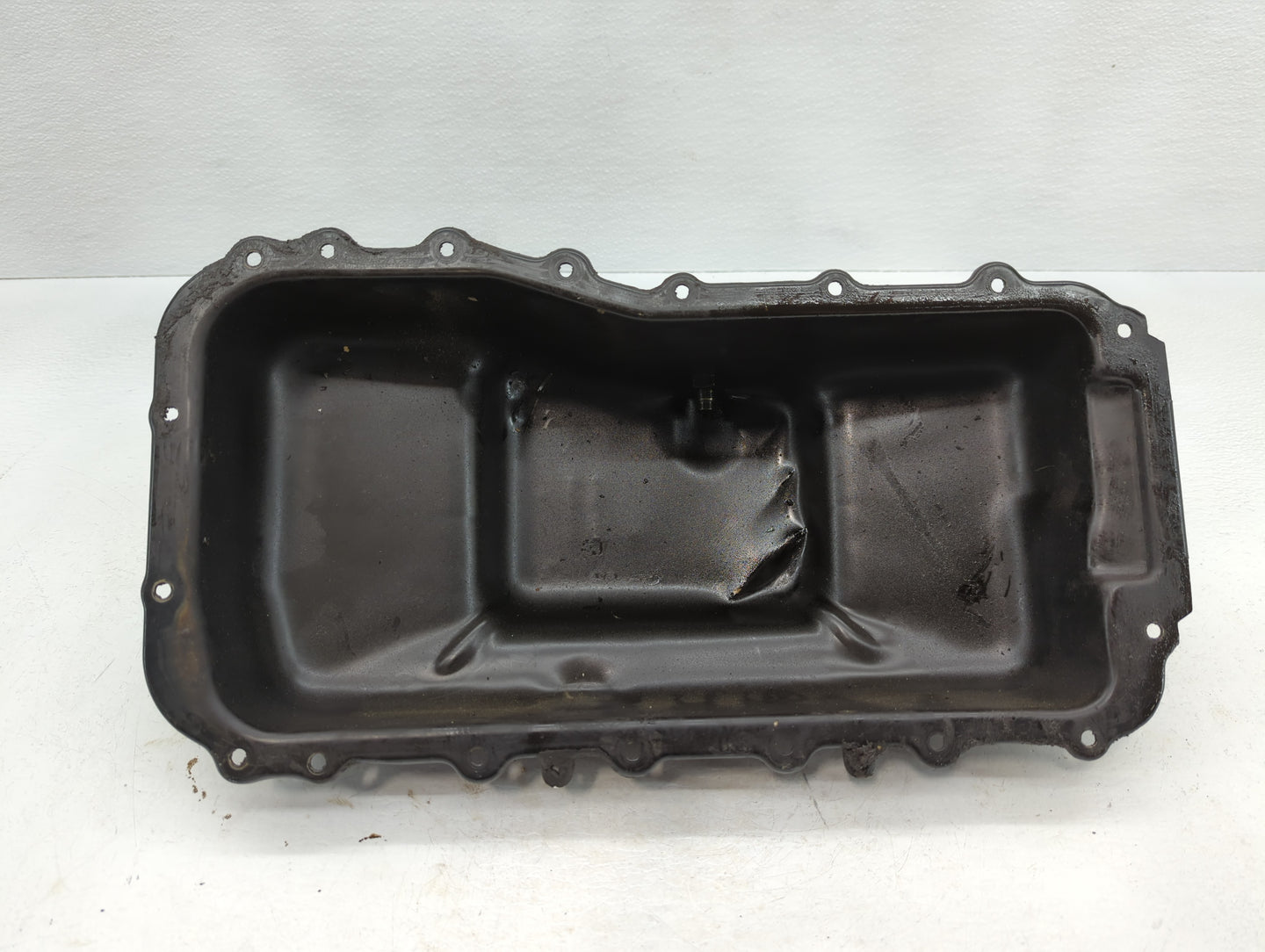 2003-2007 Dodge Caravan Engine Oil Pan Fits Fits 2003 2004 2005 2006 2007 2008 2009 2010 OEM Used Auto Parts - Oemusedautopa