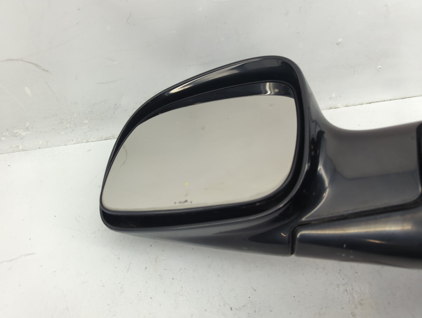 2001-2007 Dodge Caravan Driver Side View Mirror - Left Door Mirror OEM Used - Oemusedautoparts1.com