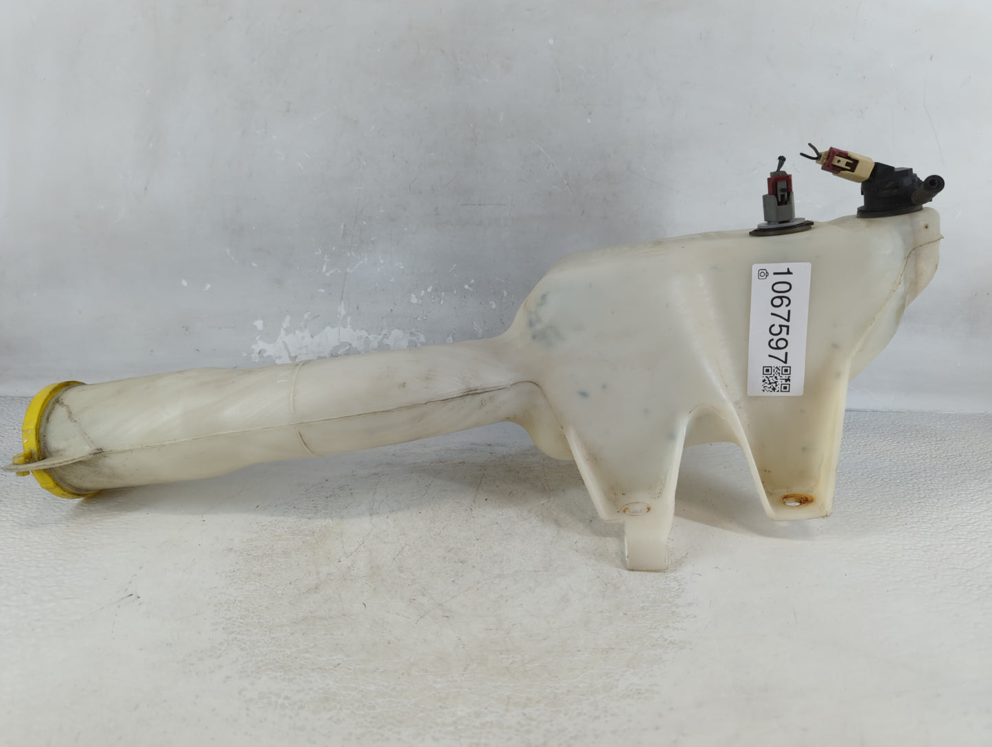 2006-2010 Dodge Charger Windshield Washer Fluid Reservoir Bottle Oem - Oemusedautoparts1.com
