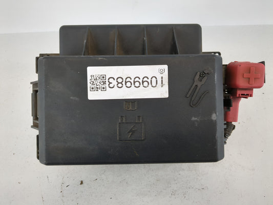 2006-2007 Dodge Charger Fusebox Fuse Box Panel Relay Module P/N:P04692028AL Fits Fits 2006 2007 OEM Used Auto Parts - Oemuse