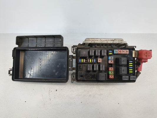 2006-2007 Dodge Charger Fusebox Fuse Box Panel Relay Module P/N:P04692028AL Fits Fits 2006 2007 OEM Used Auto Parts