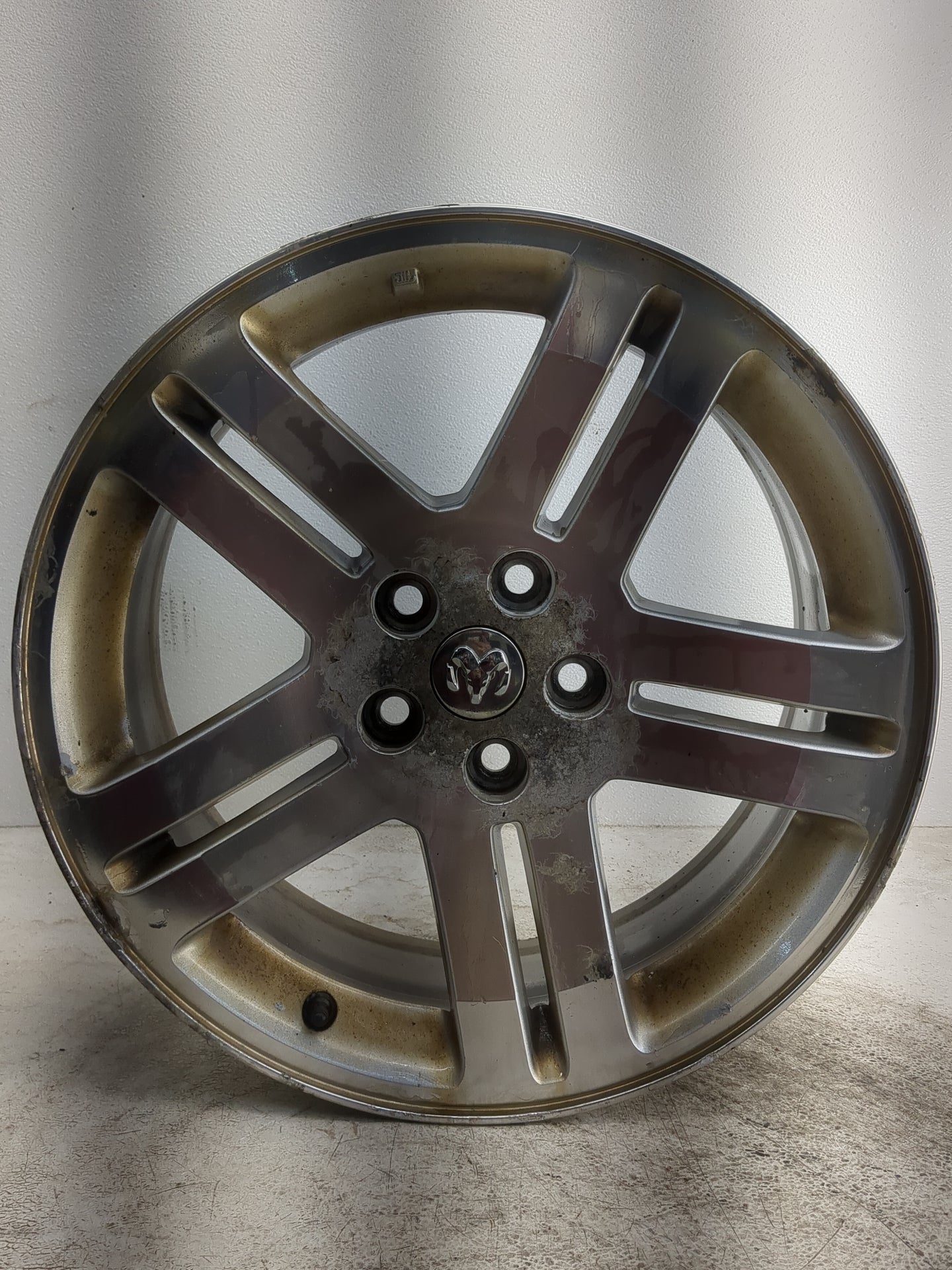 2006-2007 Dodge Charger Oem Wheel Rim - Oemusedautoparts1.com