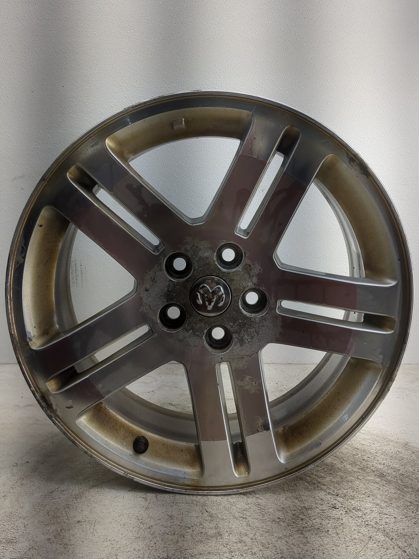 2006-2007 Dodge Charger Oem Wheel Rim - Oemusedautoparts1.com