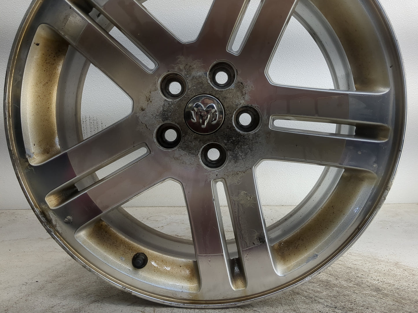 2006-2007 Dodge Charger Oem Wheel Rim - Oemusedautoparts1.com