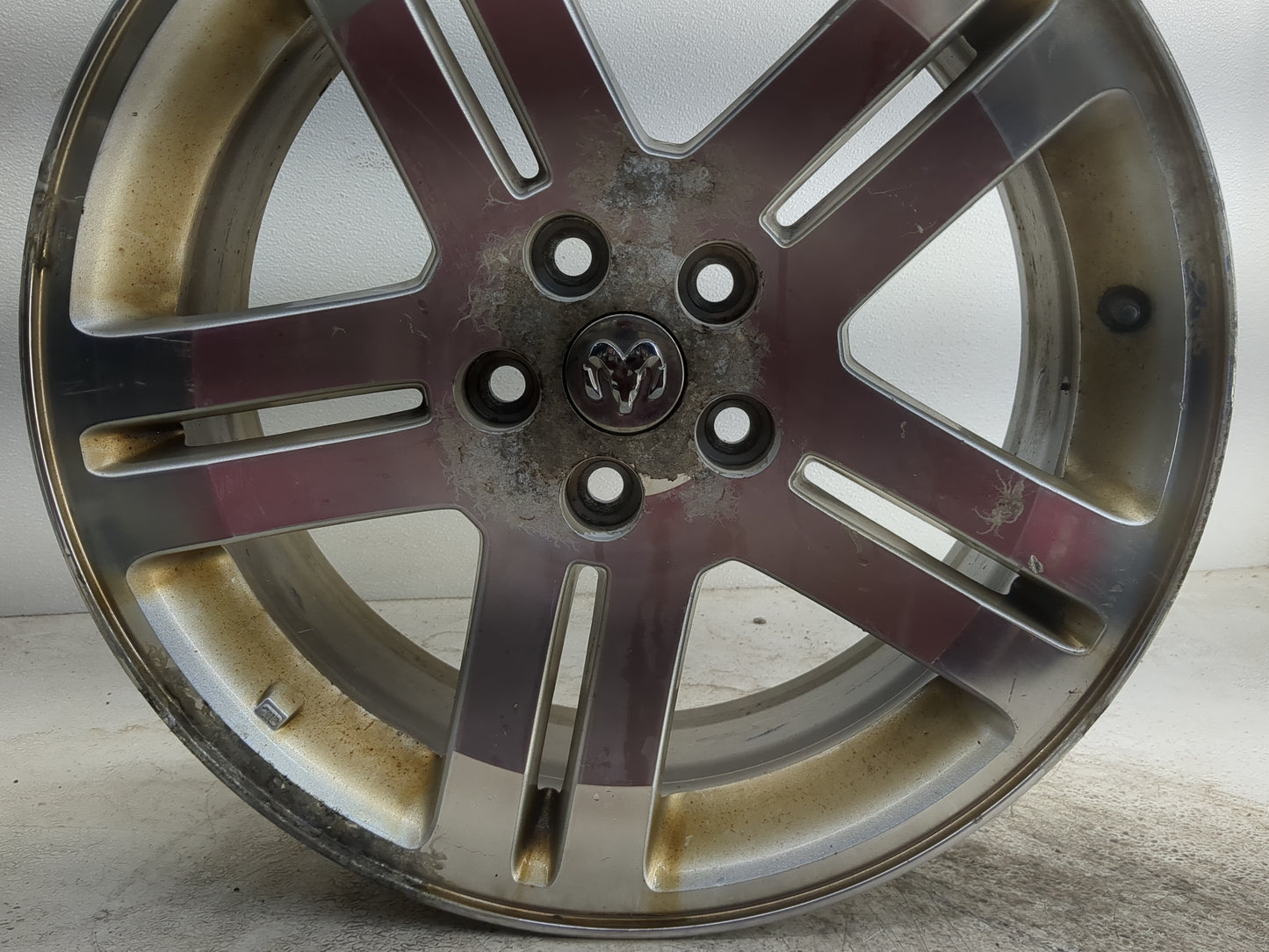 2006-2007 Dodge Charger Oem Wheel Rim - Oemusedautoparts1.com