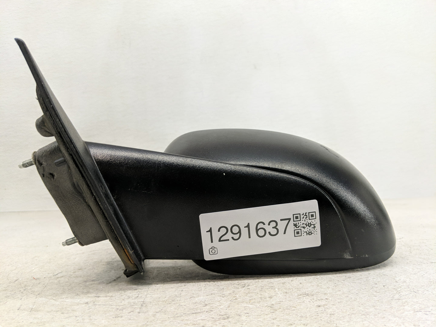 2006-2010 Dodge Charger Driver Side View Mirror - Left Door Mirror OEM Used - Oemusedautoparts1.com