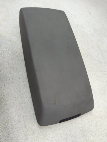 2006 Dodge Charger Center Console Armrest Cover Lid P/N:P1057280XDBAC Fits OEM Used Auto Parts
