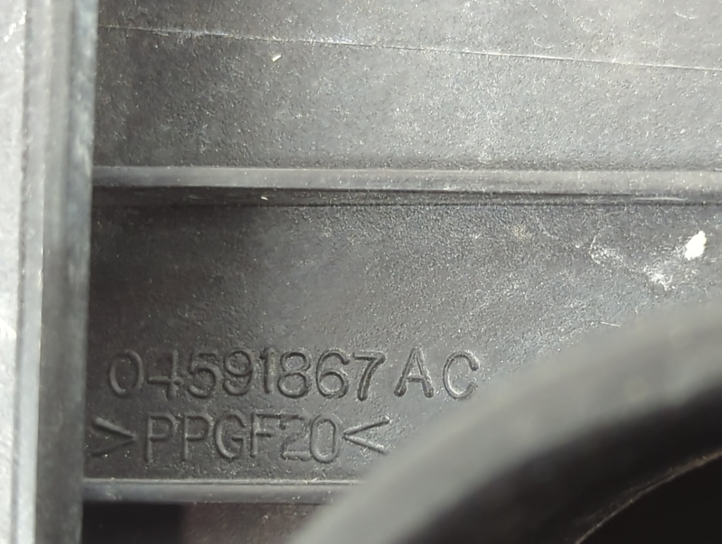 2006-2010 Dodge Charger Air Cleaner Intake-duct Hose Tube - Oemusedautoparts1.com