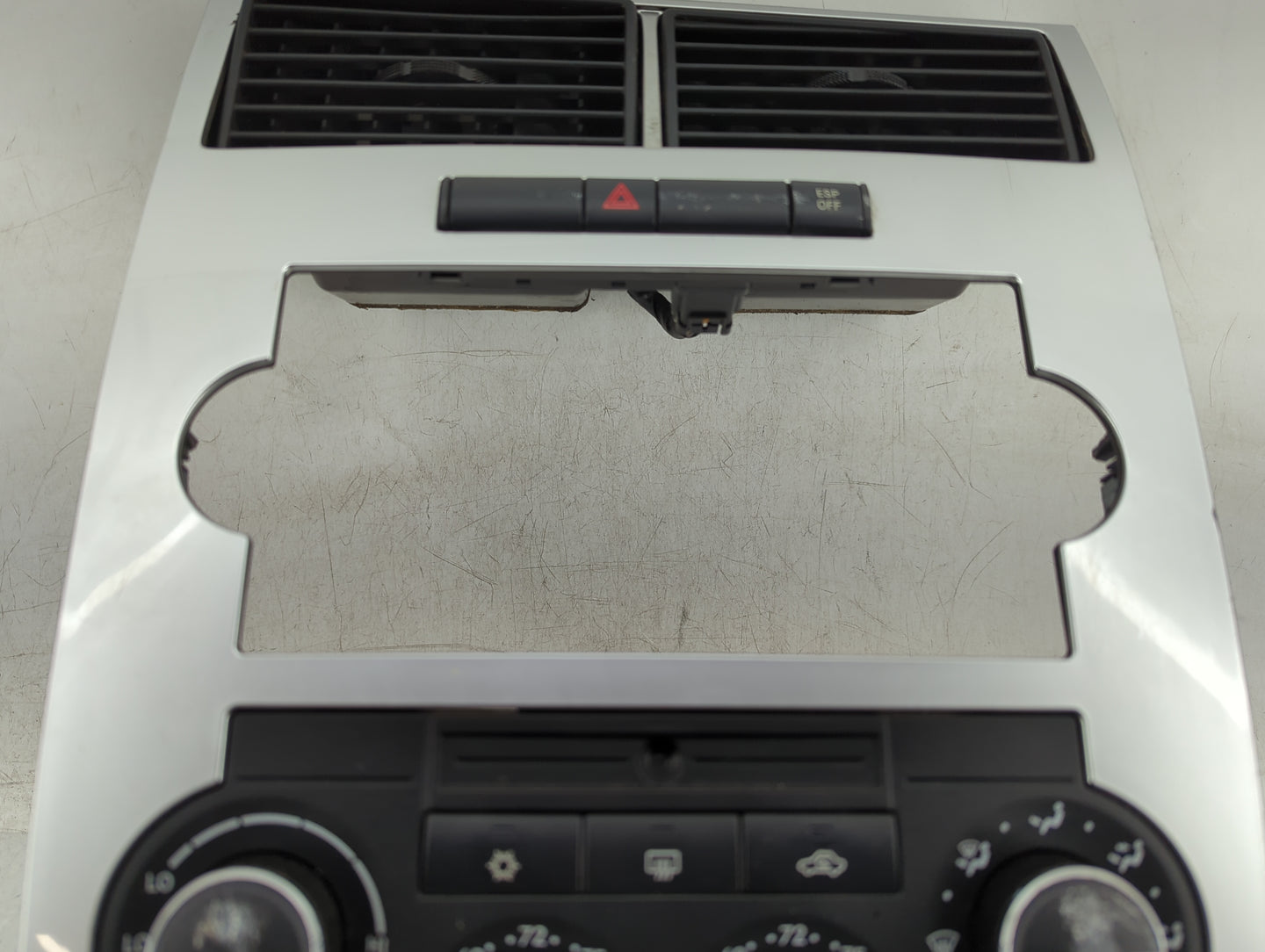 2006-2007 Dodge Charger Climate Control Module Temperature AC/Heater Replacement P/N:P55111030AE Fits Fits 2005 2006 2007 OE