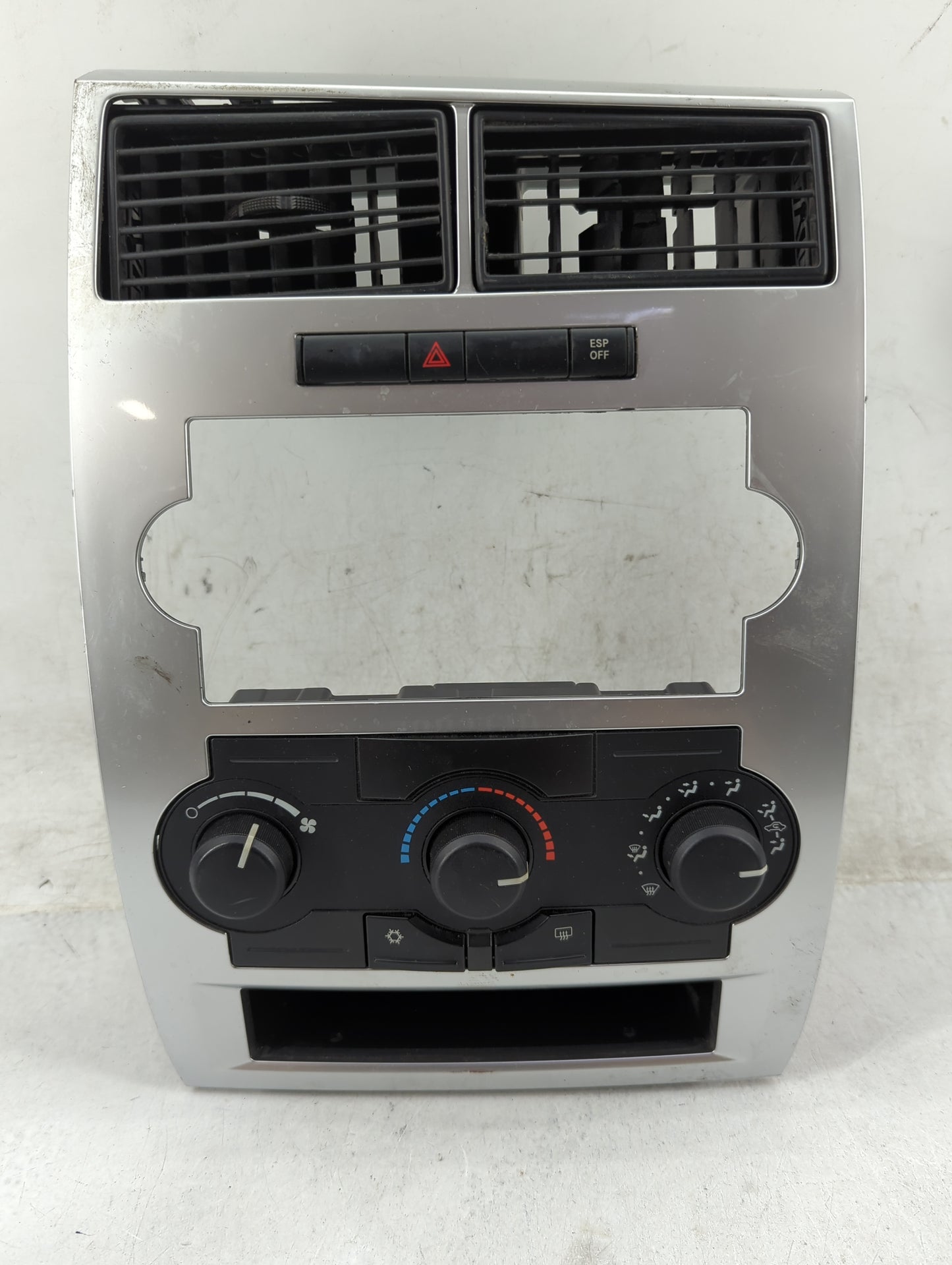 2006-2007 Dodge Charger Climate Control Module Temperature AC/Heater Replacement P/N:P55111870AJ Fits Fits 2005 2006 2007 OE