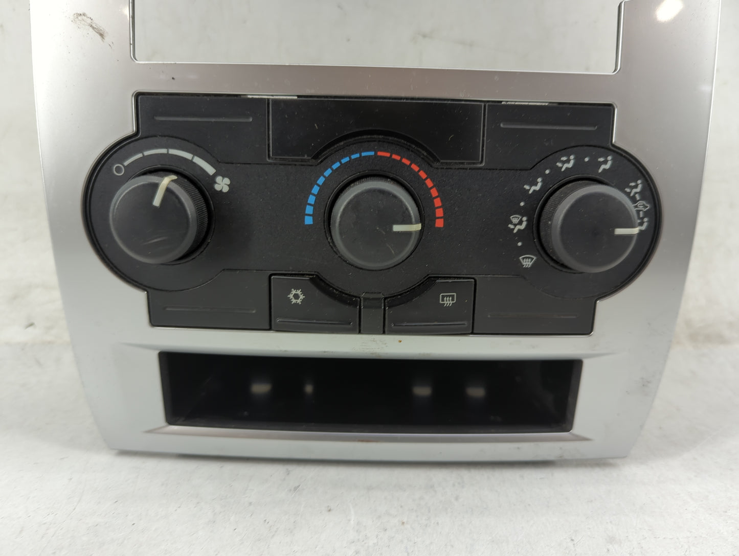 2006-2007 Dodge Charger Climate Control Module Temperature AC/Heater Replacement P/N:P55111870AJ Fits Fits 2005 2006 2007 OE