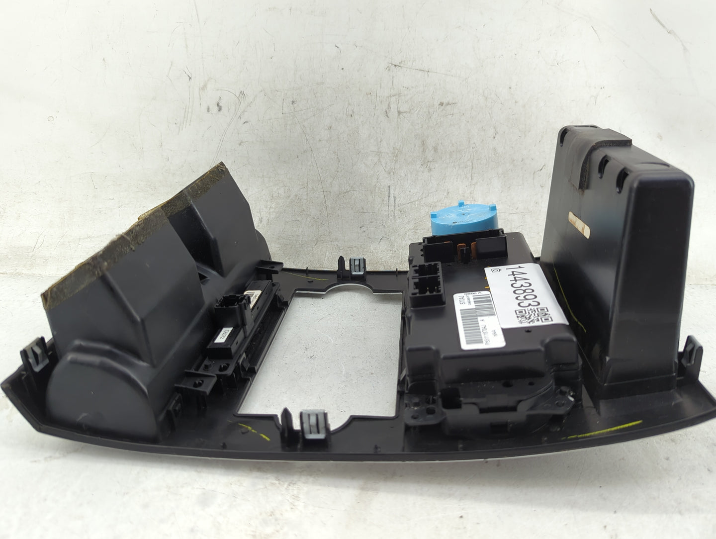 2006-2007 Dodge Charger Climate Control Module Temperature AC/Heater Replacement P/N:P55111870AJ Fits Fits 2005 2006 2007 OE
