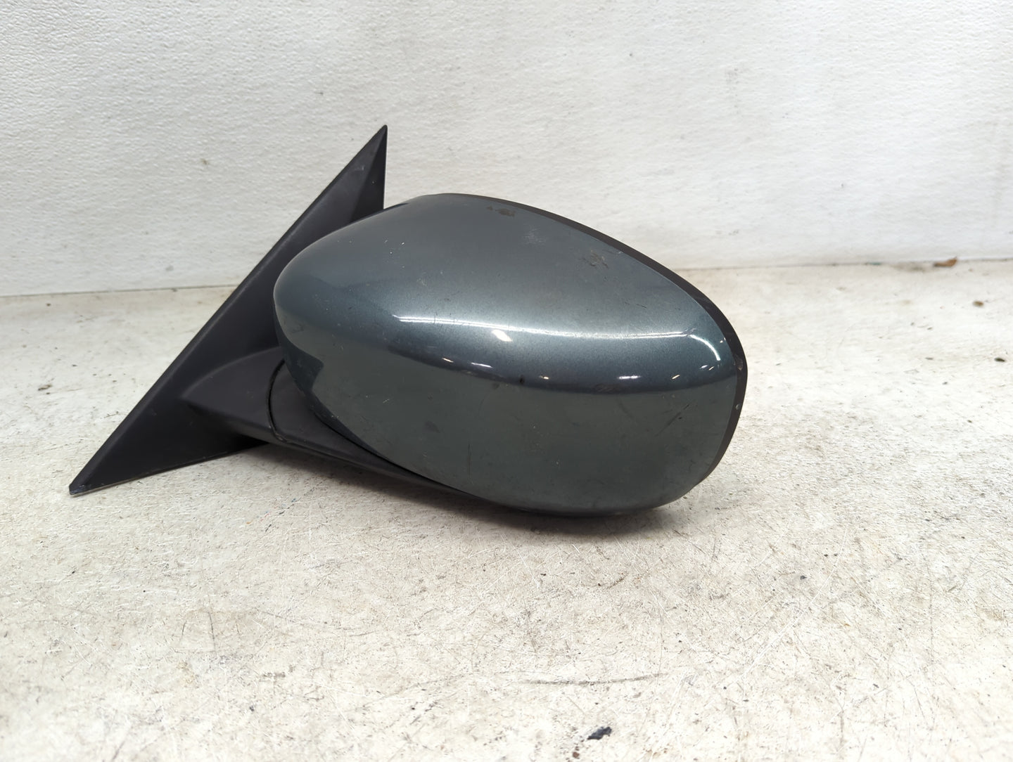 2006-2010 Dodge Charger Driver Side View Mirror - Left Door Mirror OEM Used - Oemusedautoparts1.com