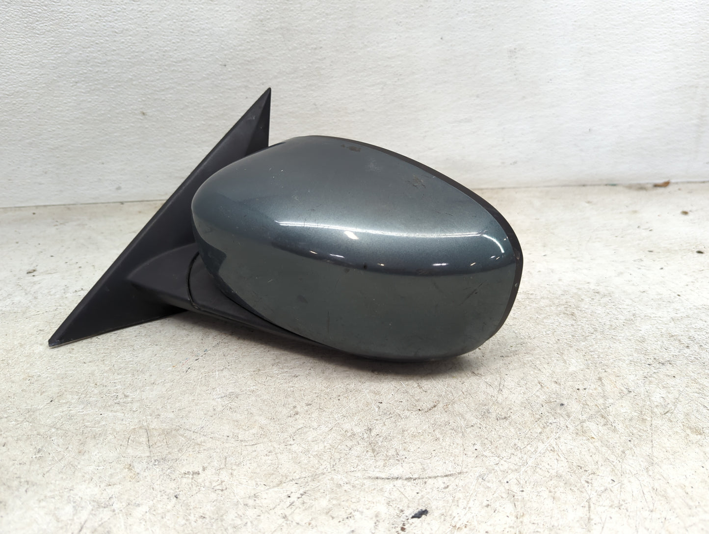 2006-2010 Dodge Charger Driver Side View Mirror - Left Door Mirror OEM Used - Oemusedautoparts1.com